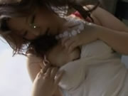 愛由美被猛男調戲愛撫